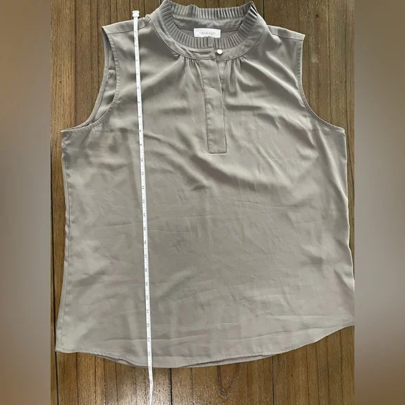 Calvin Klein Gray Mandarin Collar Sleeveless Top - Picture 5 of 5